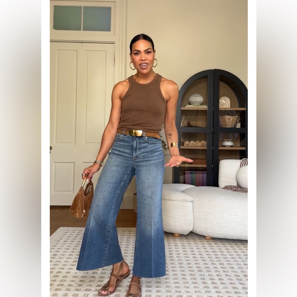 Madewell Curvy Flared Wide Leg Crop Jeans In Oneida